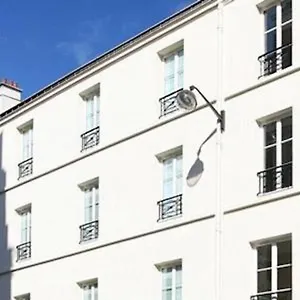 ** Hotel Tingis Frankreich
